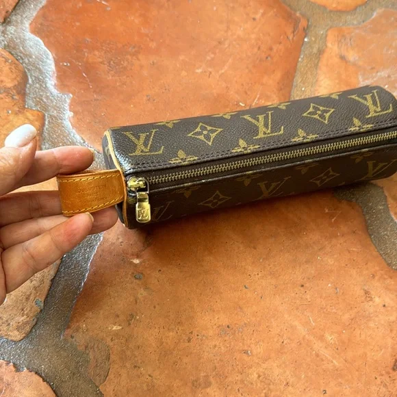 Authentic Louis Vuitton clutch bag - Picture 3 of 11